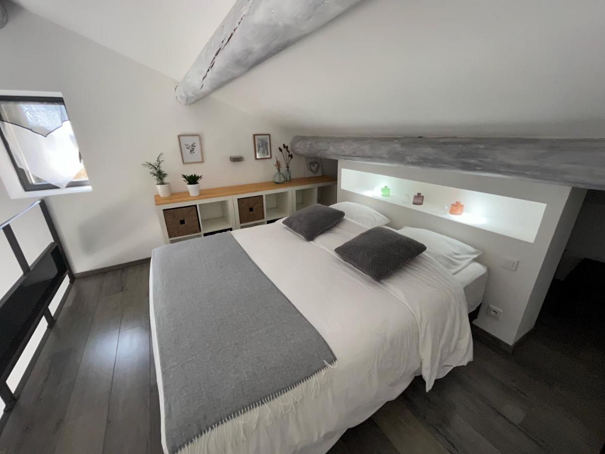Gites Dans Mas En Pierres Robion en Luberon 外观 照片